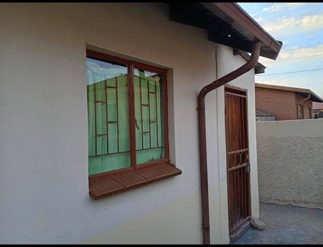 3 BEDROOM HOUSE FOR SALE IN SOSHANGUVE UU